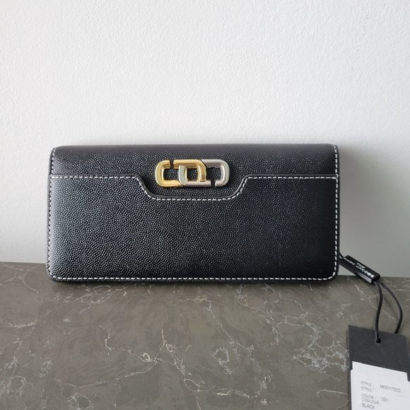 Marc Jacobs Handbags - $195 *NEW* Marc Jacobs Large Wallet